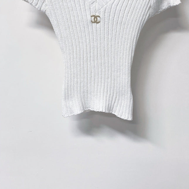 CHANEL 26S SHORT SLEEVE V-NECK KNIT TOP STYLE 1239