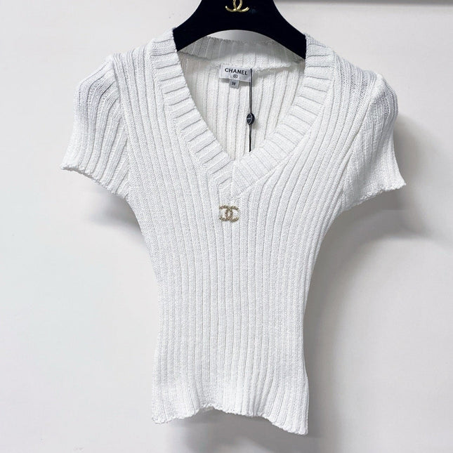 CHANEL 26S SHORT SLEEVE V-NECK KNIT TOP STYLE 1239