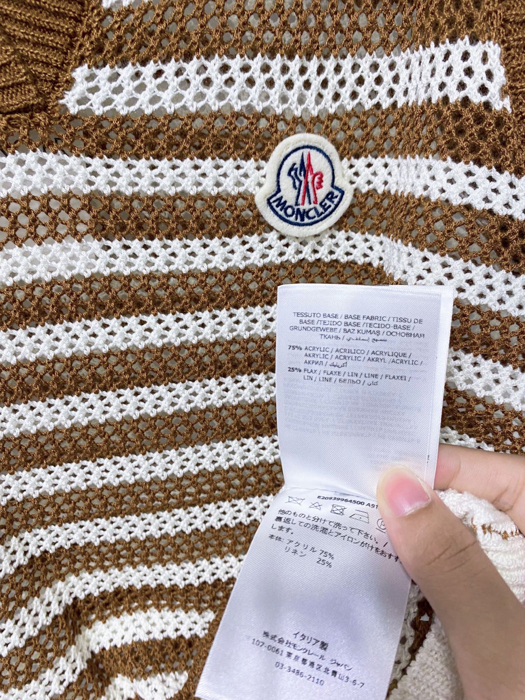 MONCLER 26S SLEEVELESS STRIPED KNIT POLO TOP 674