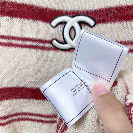 CHANEL 26S STRIPED CREWNECK KNIT SWEATER 1515