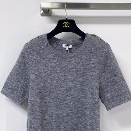 CHANEL 26S SHORT SLEEVE CREWNECK KNIT SWEATER 1506