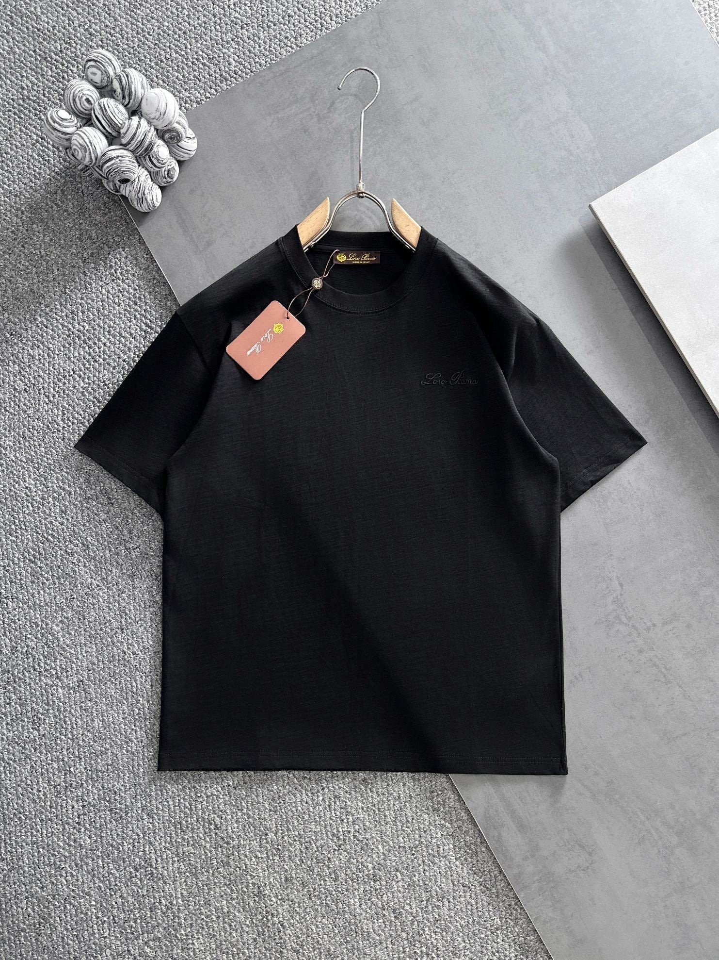 LORO PIANA CREWNECK T-SHIRT IN BLACK COTTON