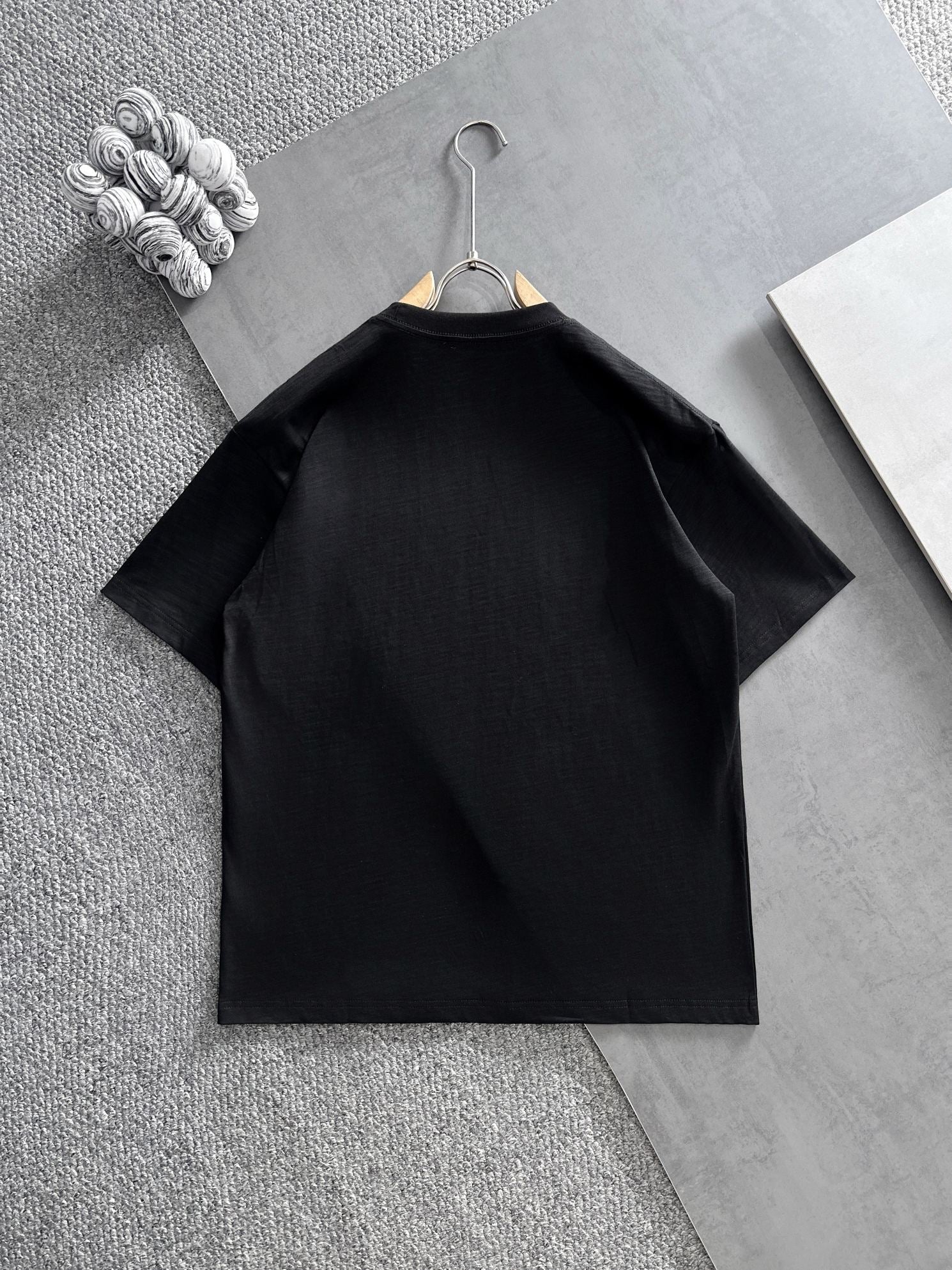 LORO PIANA CREWNECK T-SHIRT IN BLACK COTTON