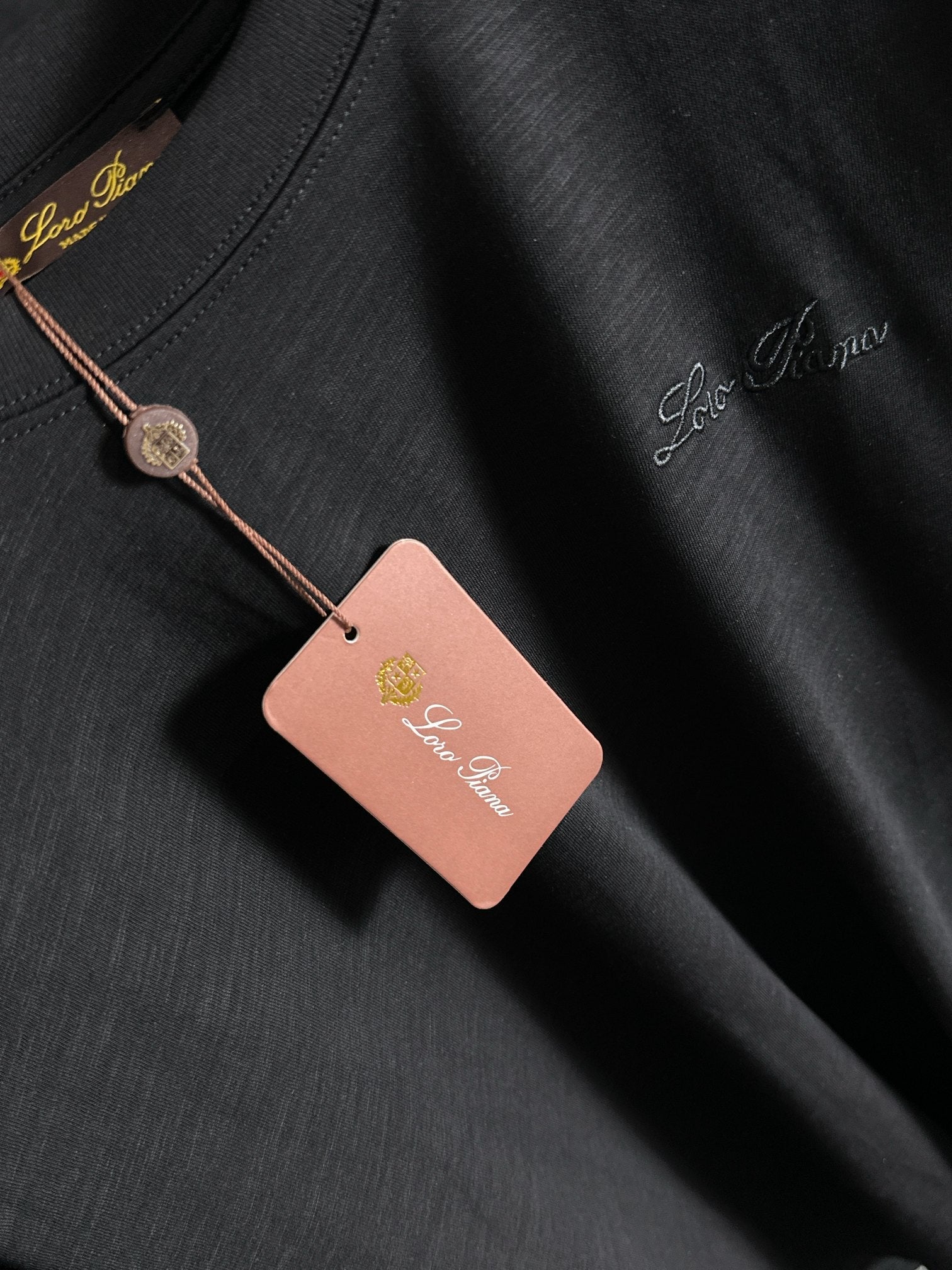 LORO PIANA CREWNECK T-SHIRT IN BLACK COTTON