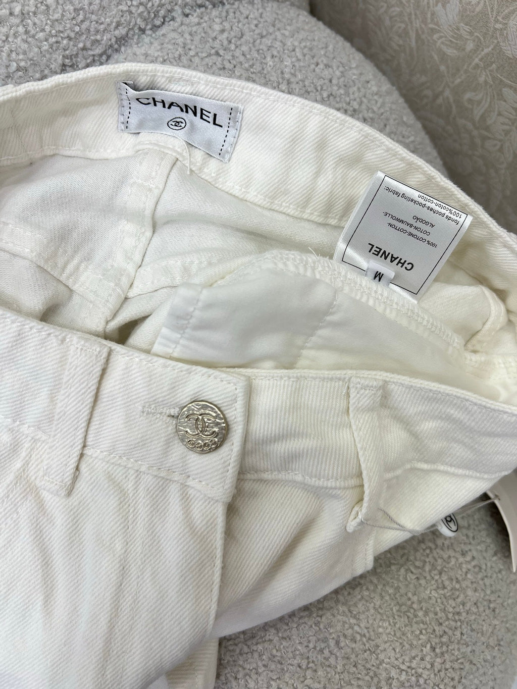 CHANEL DENIM SHORTS 275039