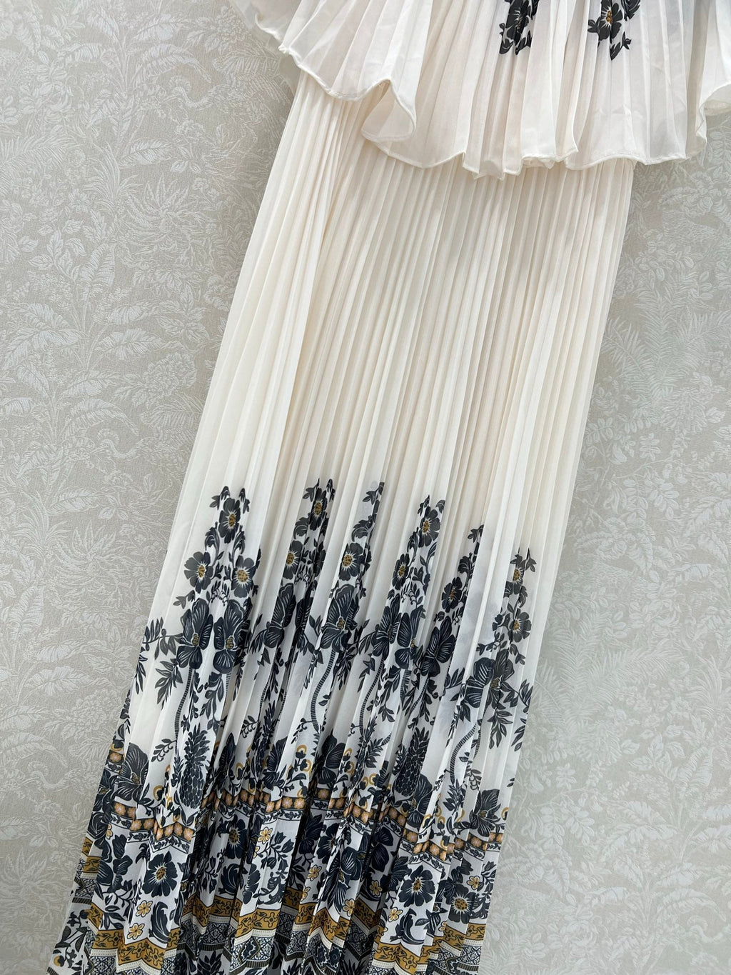 ZIMMER LACE OVERLAY DRESS WITH SMALL STAND COLLAR 269305