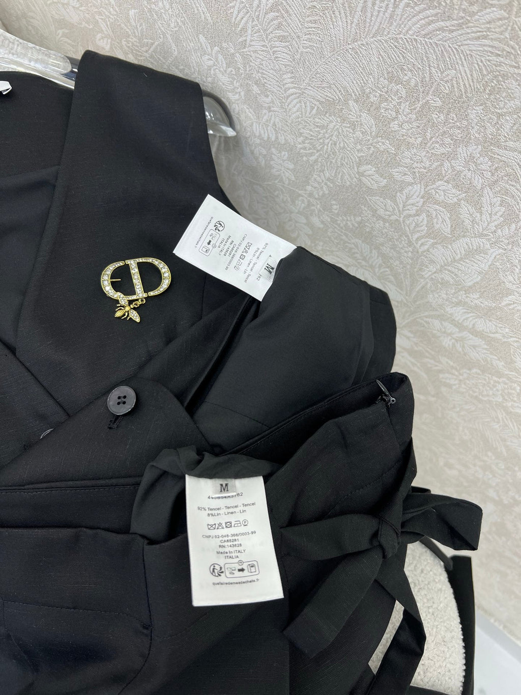 DIOR WIDE-LEG PANTS AND VEST SET 275208
