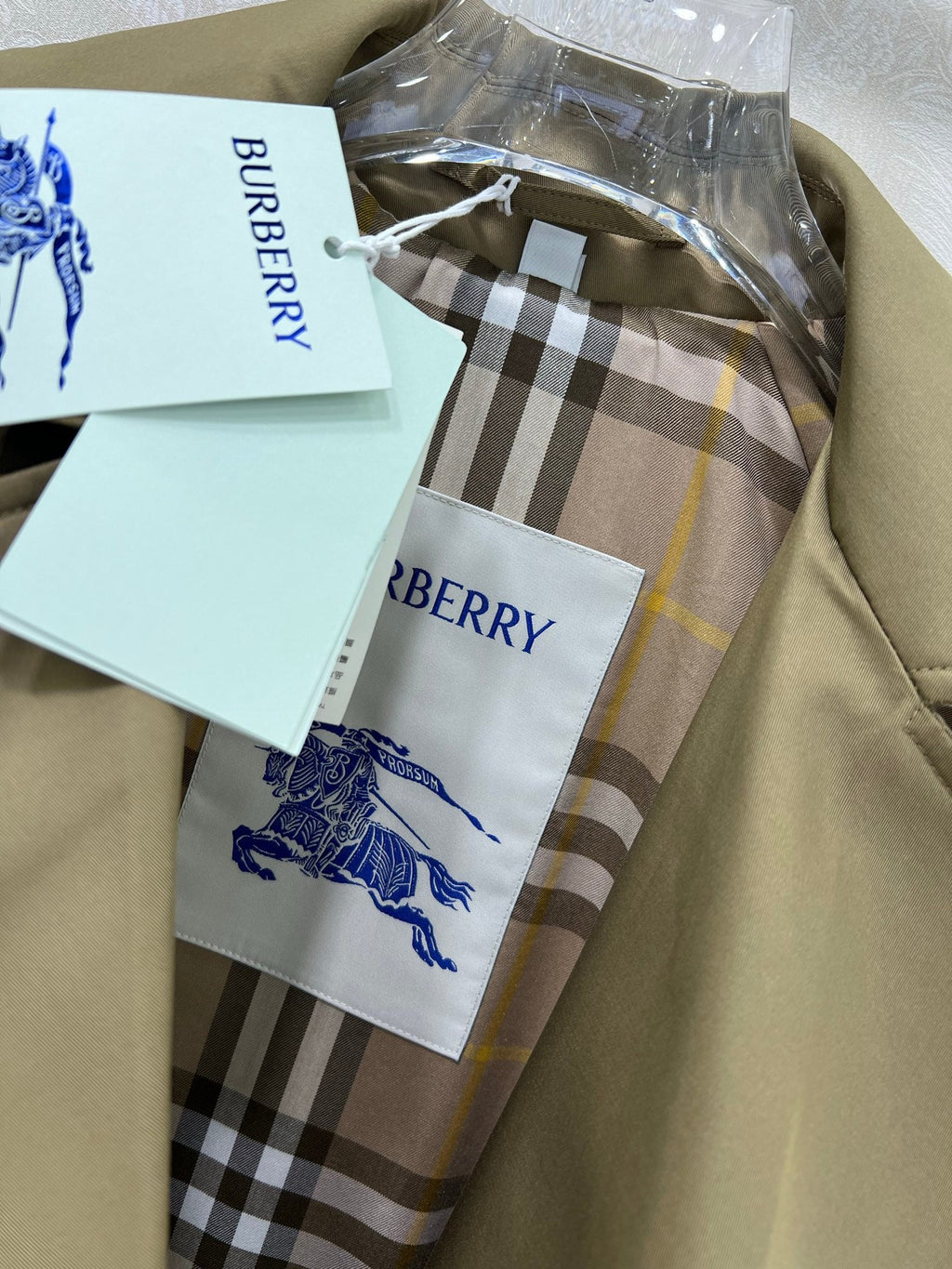 BURBERRY SELFORD-STYLE TRENCH COAT 275097