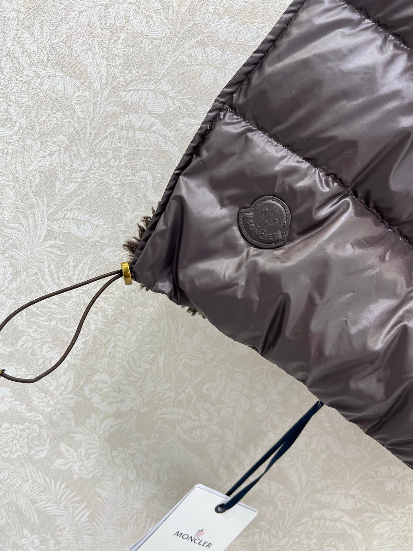 MONCLER 25S SHAGGY VEST IN BROWN 103