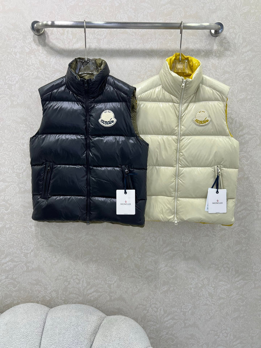 MONCLER 25S DOWN VEST 299324