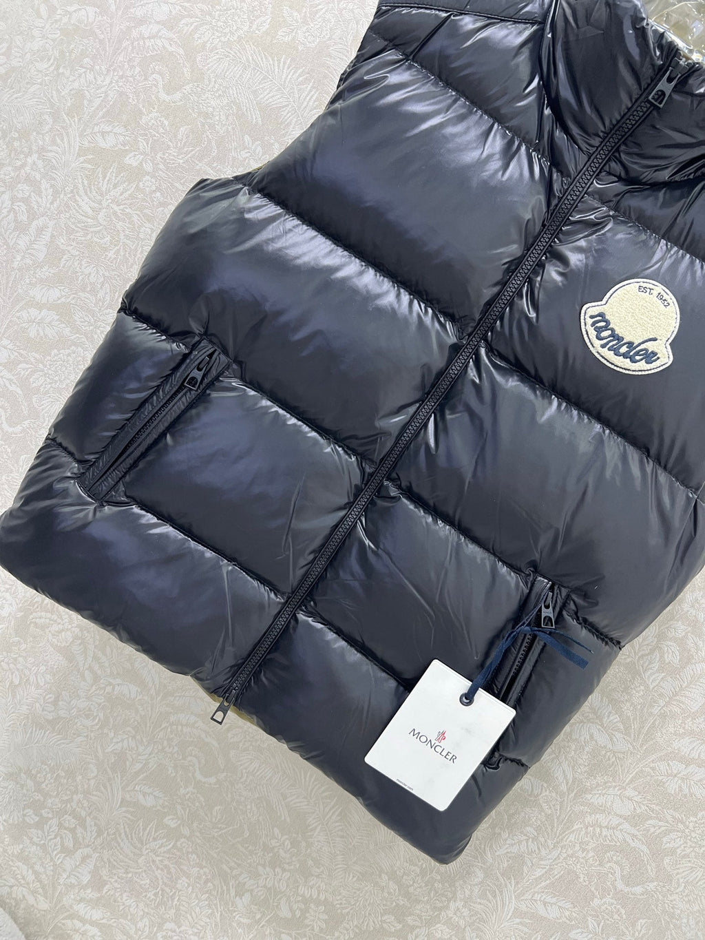 MONCLER 25S DOWN VEST 299324