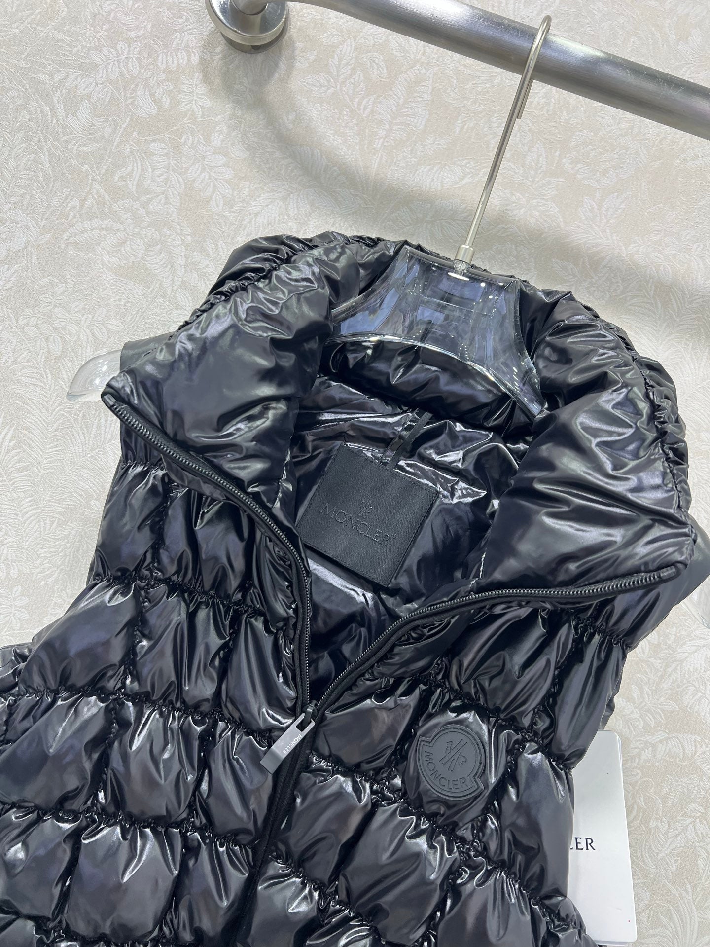 MONCLER 25S JACKET IN BLACK 102