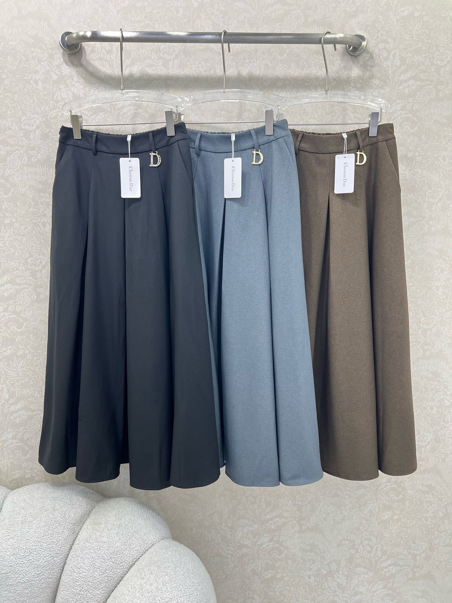 DIOR 25S PLEATED SKIRT STYLE 022