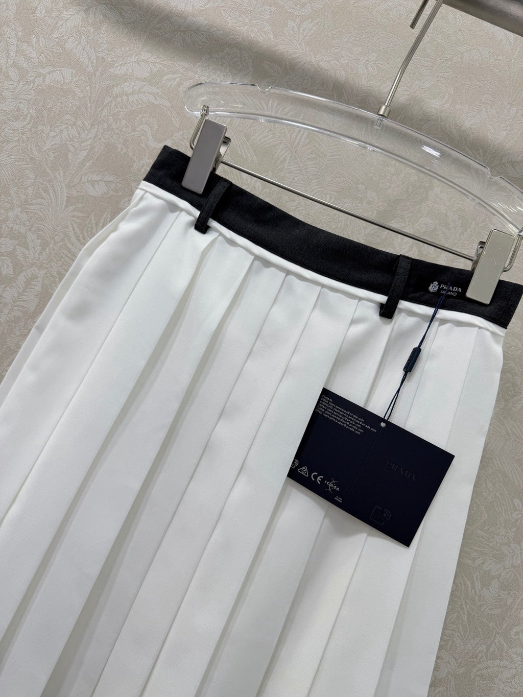 PRADA 26S HIGH WAISTED PLEATED MIDI SKIRT 770