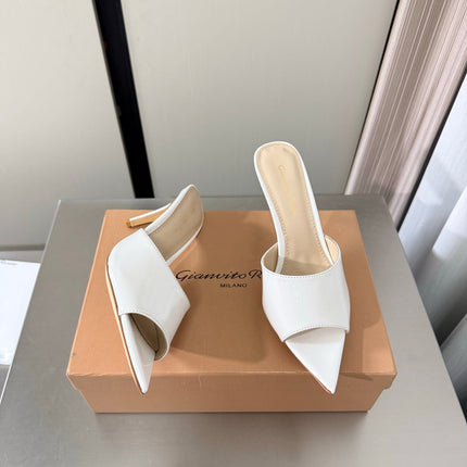 GIANVITO ROSSI 26S POINTED-TOE SANDALS 90 MM IN WHITE PATENT CALFSKIN