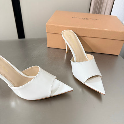 GIANVITO ROSSI 26S POINTED-TOE SANDALS 90 MM IN WHITE PATENT CALFSKIN