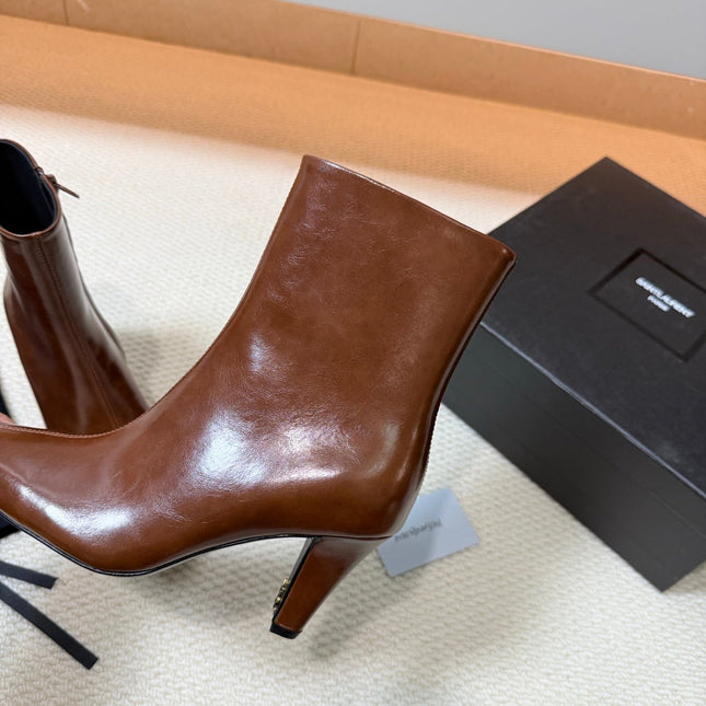 YSL 26S HEELED ANKLE BOOTS 70 MM IN BROWN SHINY LAMBSKIN