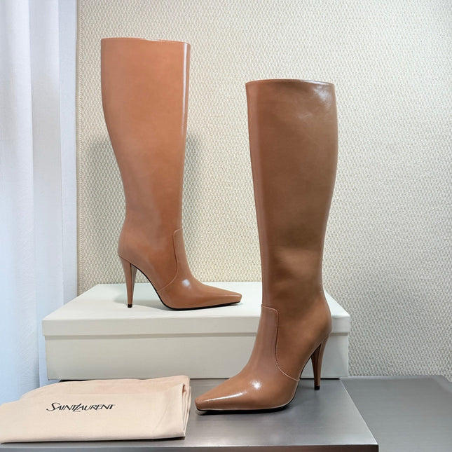 YSL 26S HIGH-HEEL TALL BOOTS 105 MM IN CAMEL SHINY LAMBSKIN
