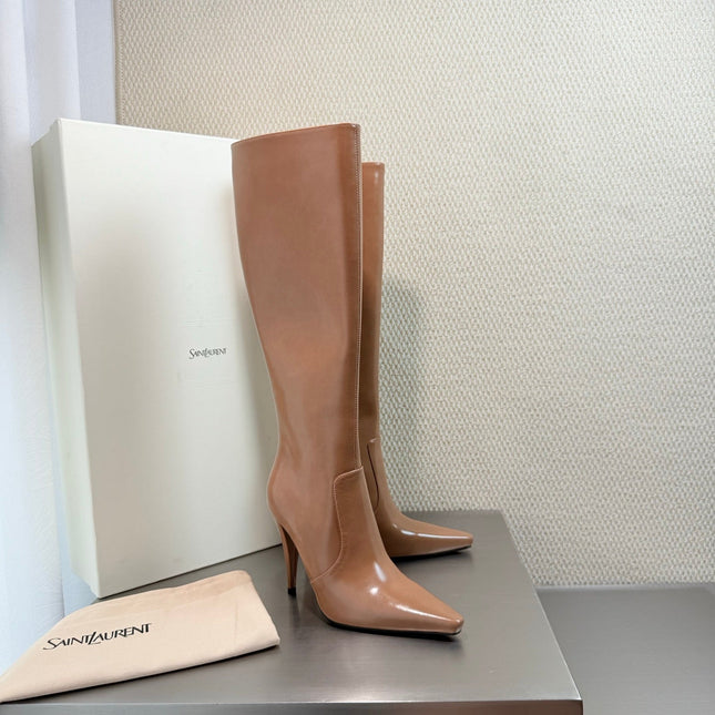 YSL 26S HIGH-HEEL TALL BOOTS 105 MM IN CAMEL SHINY LAMBSKIN