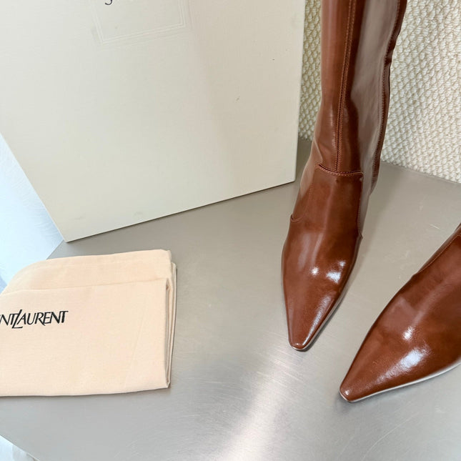 YSL 26S HIGH-HEEL TALL BOOTS 105 MM IN BROWN GLOSSY LAMBSKIN