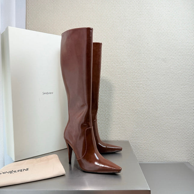 YSL 26S HIGH-HEEL TALL BOOTS 105 MM IN BROWN GLOSSY LAMBSKIN