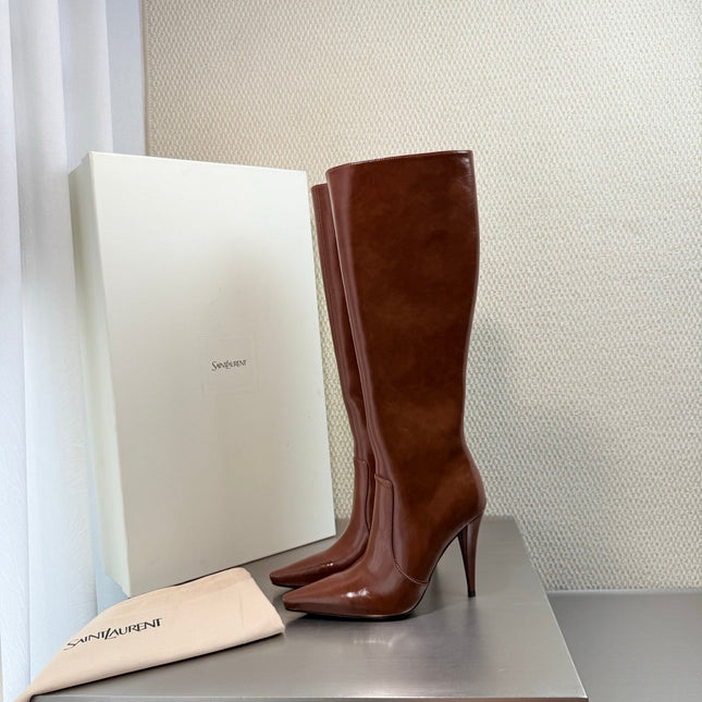 YSL 26S HIGH-HEEL TALL BOOTS 105 MM IN BROWN GLOSSY LAMBSKIN