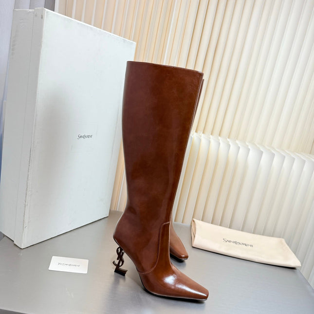 YSL 26S TALL POINTED-TOE HEELED BOOTS 80 MM IN LIGHT BROWN GLOSSY LAMBSKIN