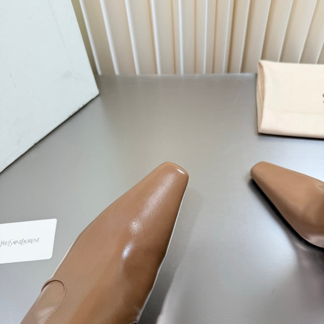 YSL 26S TALL POINTED-TOE HEELED BOOTS 80 MM IN DARK BEIGE SHINY LAMBSKIN