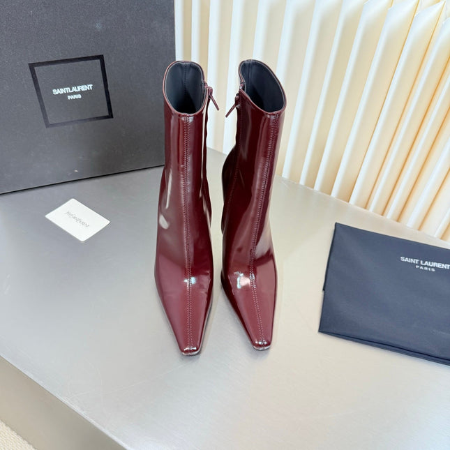 YSL 26S POINTED-TOE HEELED BOOTS 105 MM IN DARK RED SHINY CALFSKIN