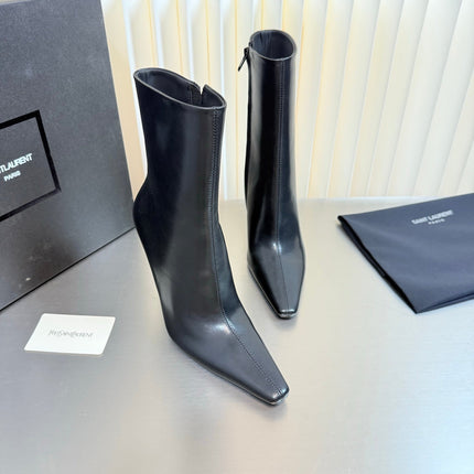 YSL 26S POINTED-TOE HEELED BOOTS 105 MM IN BLACK SHINY CALFSKIN