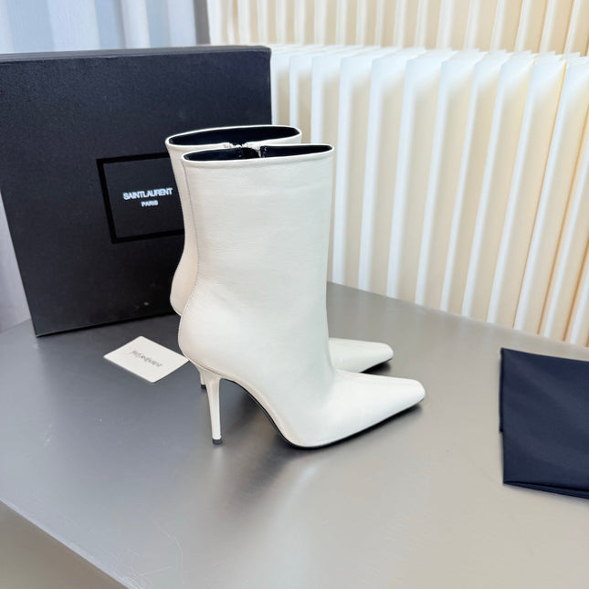 YSL 26S POINTED-TOE HEELED BOOTS 105 MM IN WHITE CALFSKIN