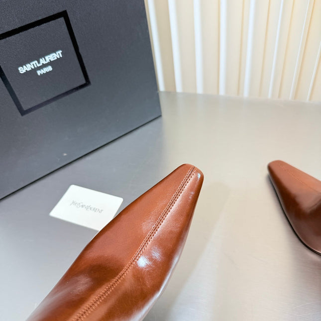 YSL 26S POINTED-TOE HEELED BOOTS 105 MM IN LIGHT BROWN SHINY CALFSKIN