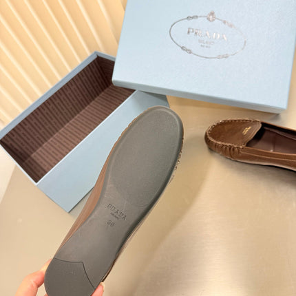 PRADA 26S CLASSIC LOAFERS IN DARK BROWN LAMBSKIN