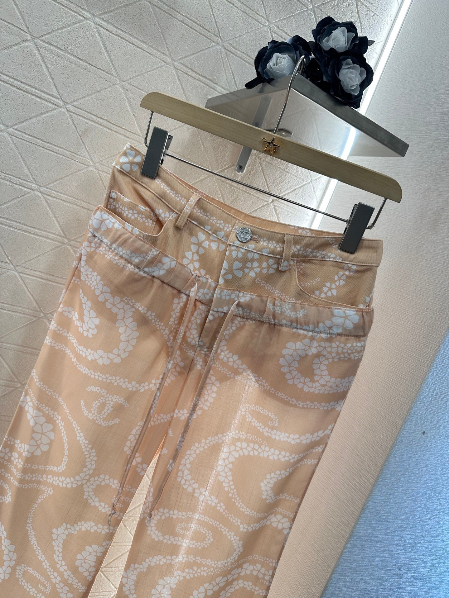 CHANEL BEIGE PRINTED DENIM PANTS