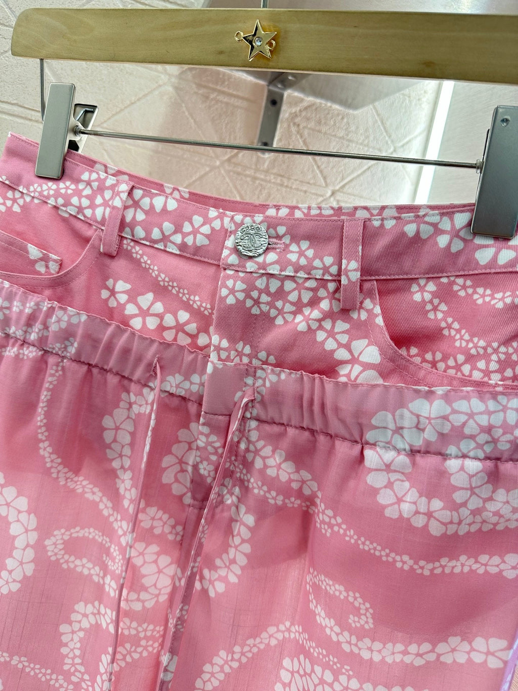 CHANEL PINK PRINTED DENIM PANTS