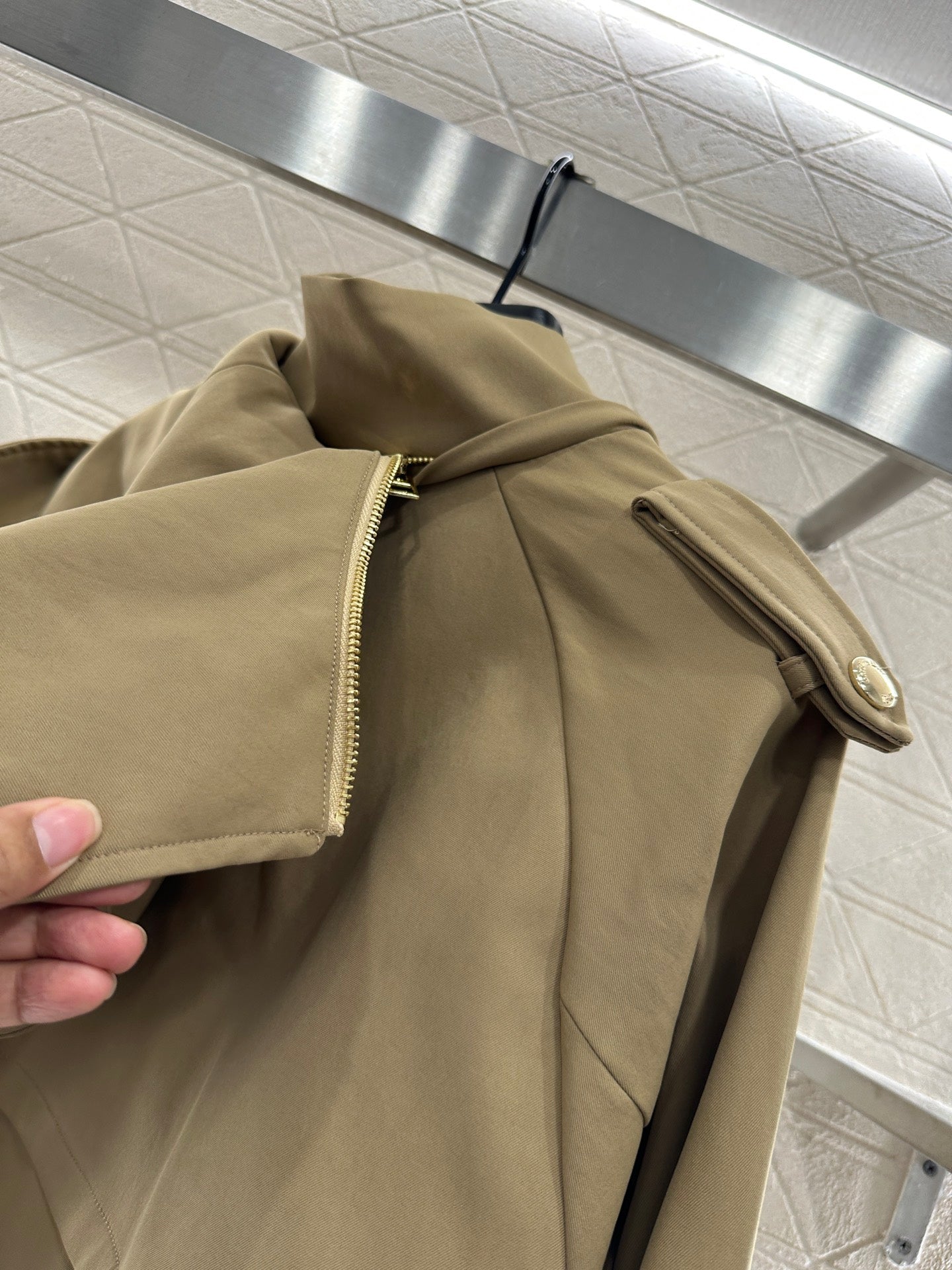 DIOR 25S HOODED WINDBREAKER STYLE 274