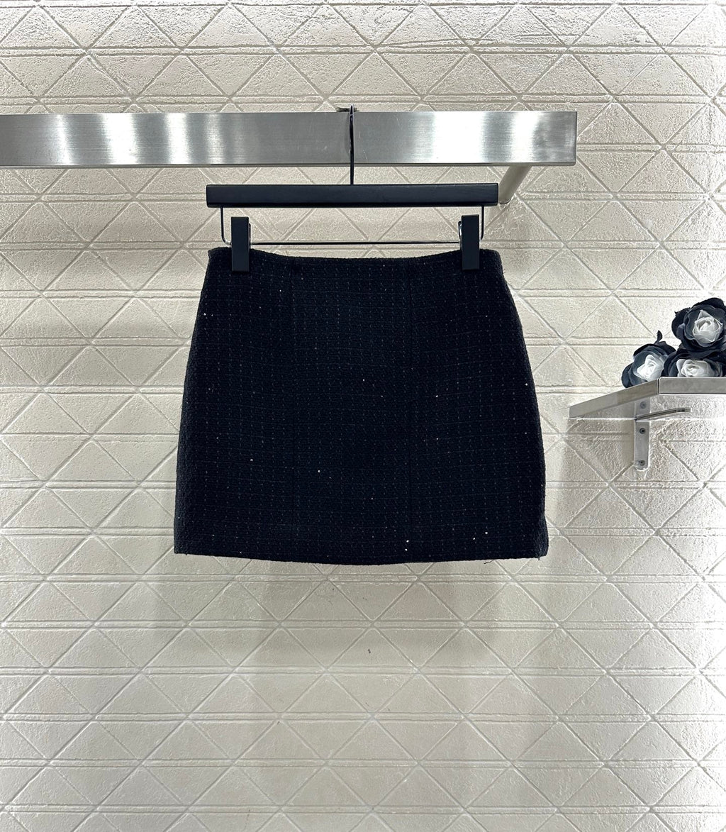 CHANEL 25S TWEED MINI SKIRT 303