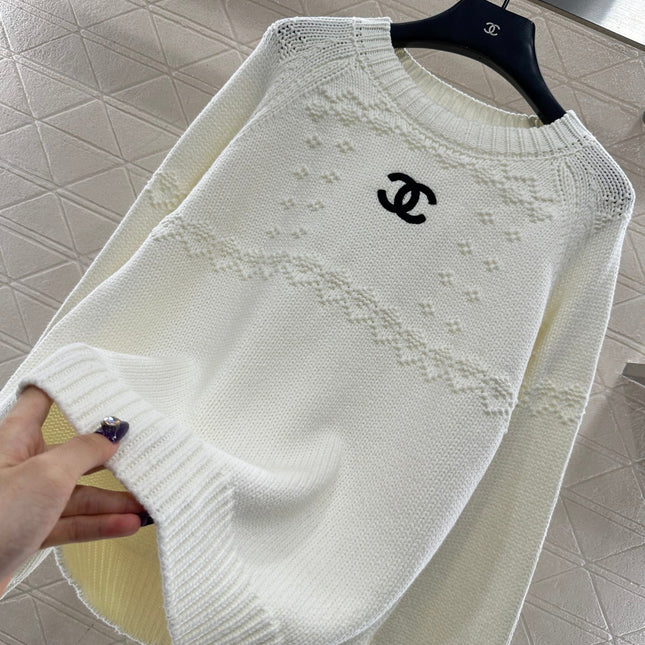 CHANEL 25S EMBROIDERED CROCHET SWEATER 349