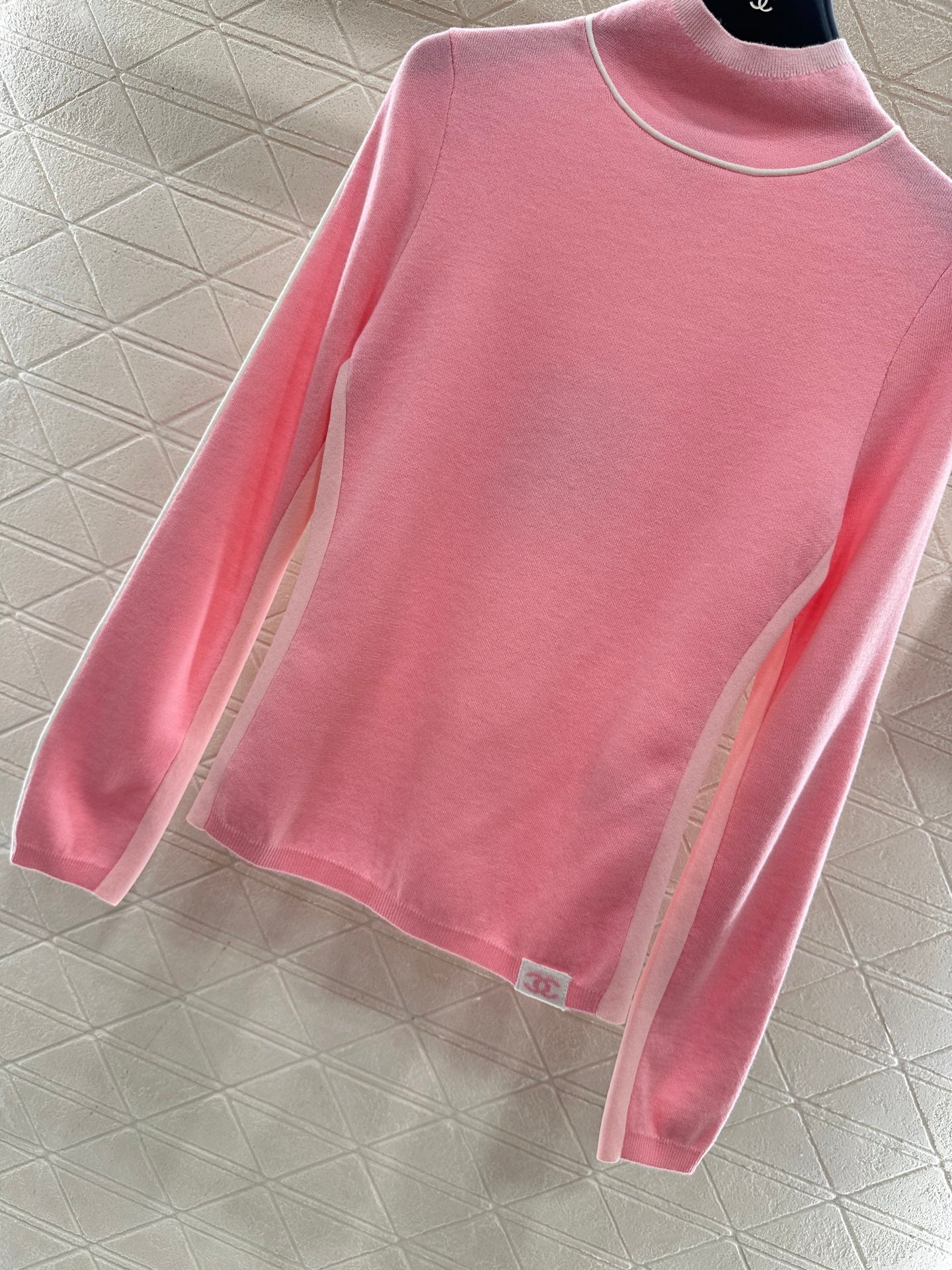 CHANEL 25S HIGH-NECK PULLOVER SWEATER 352