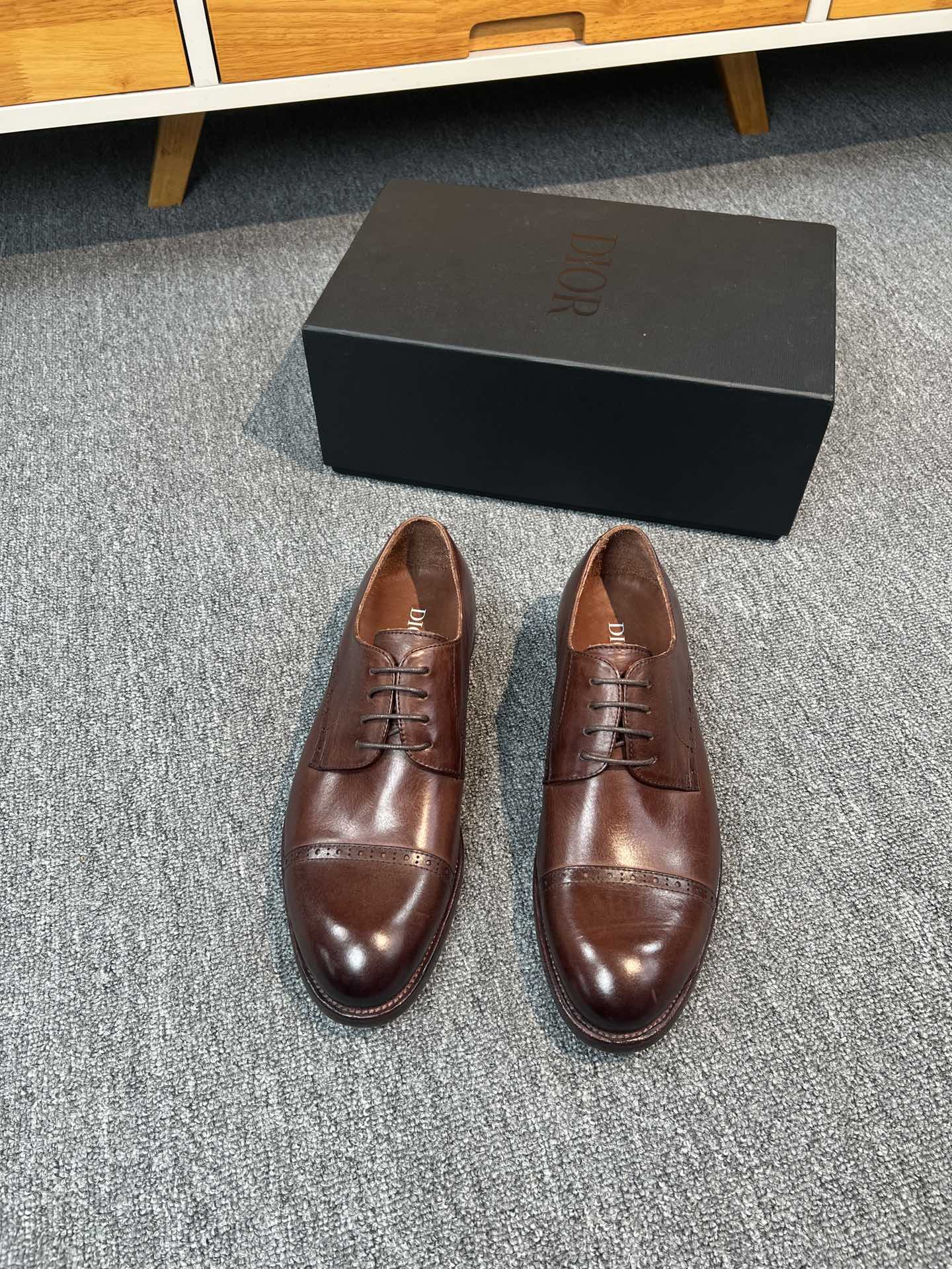 CD TIMELESS OXFORD SYRUP EMBOSSED CALFSKIN