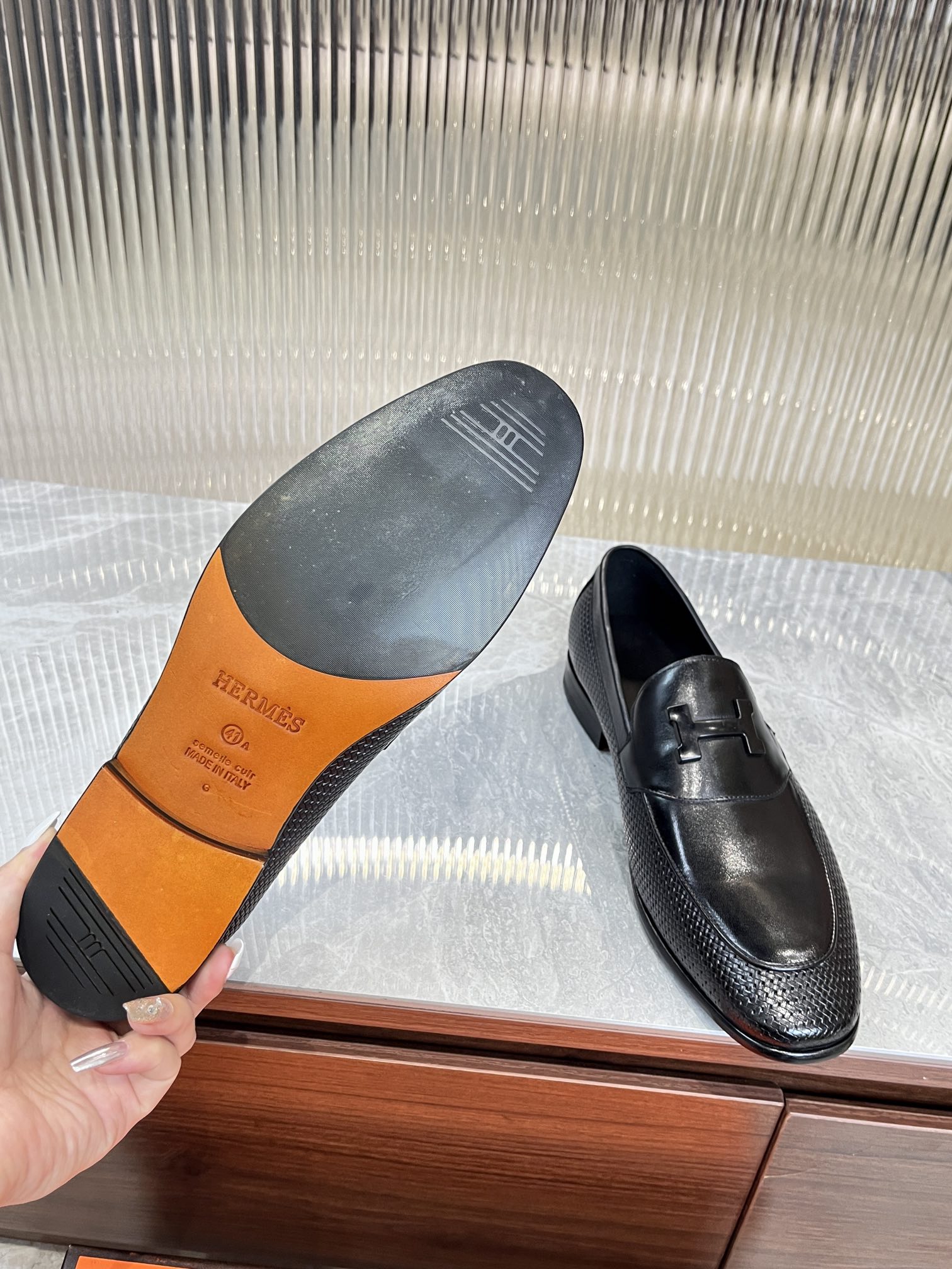 HM BLACK H-BUCKLE LOAFER BLACK CALFSKIN