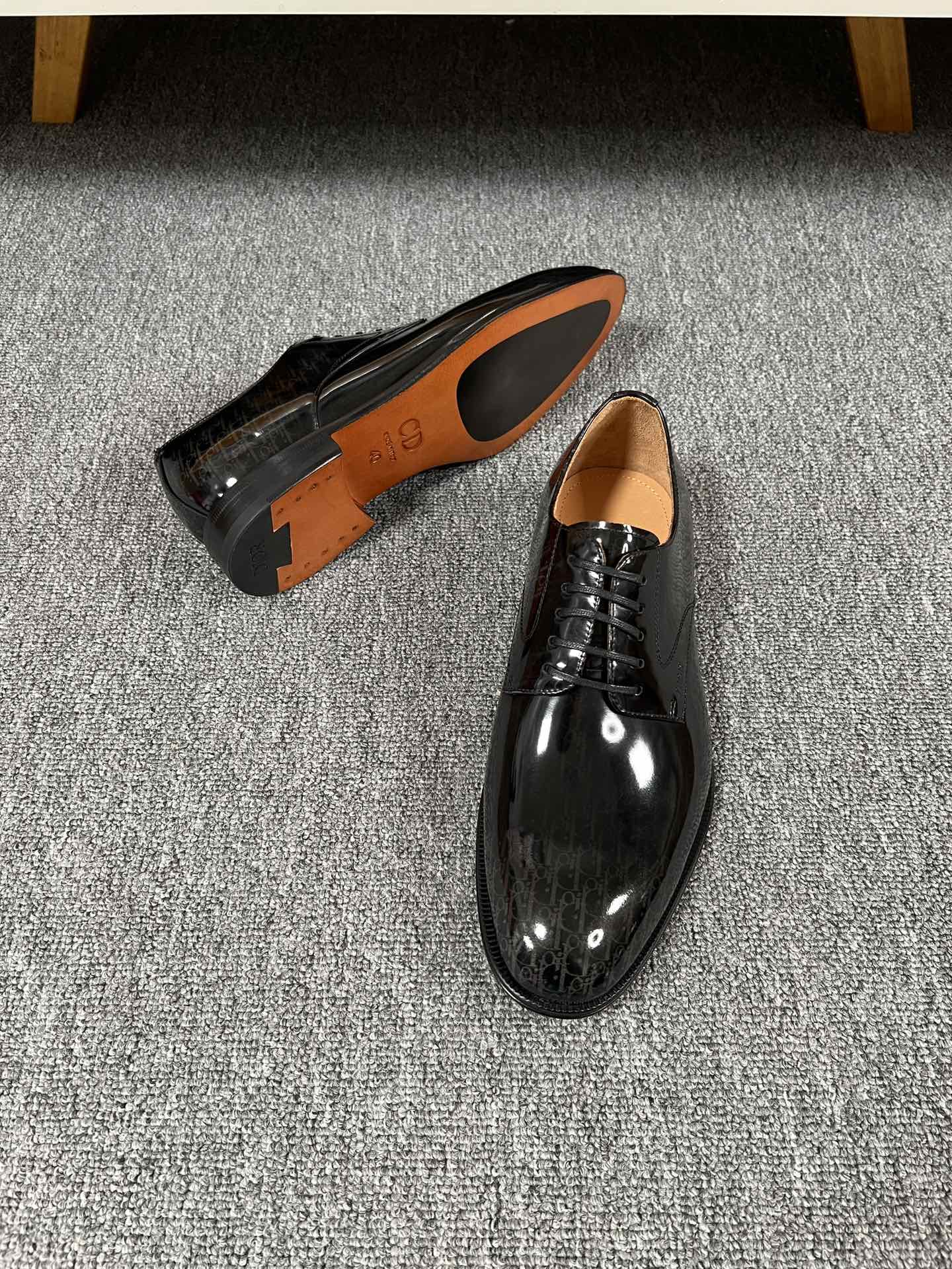 CD TIMELESS OXFORD BLACK POLISHED CALFSKIN WITH MONOGRAM