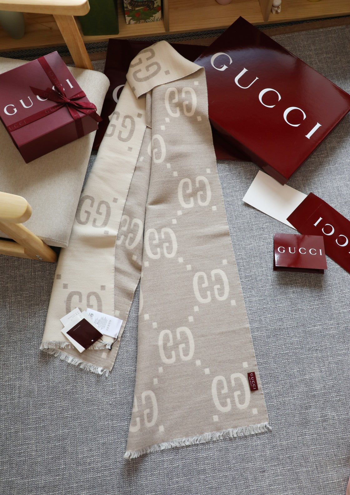 GUCCI 26S SCARF 190 IN WOOL 316616