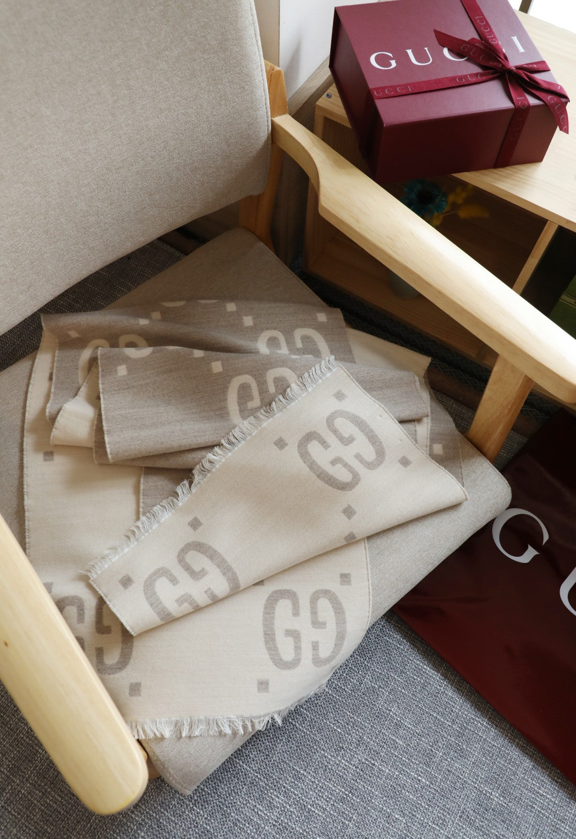 GUCCI 26S SCARF 190 IN WOOL 316616