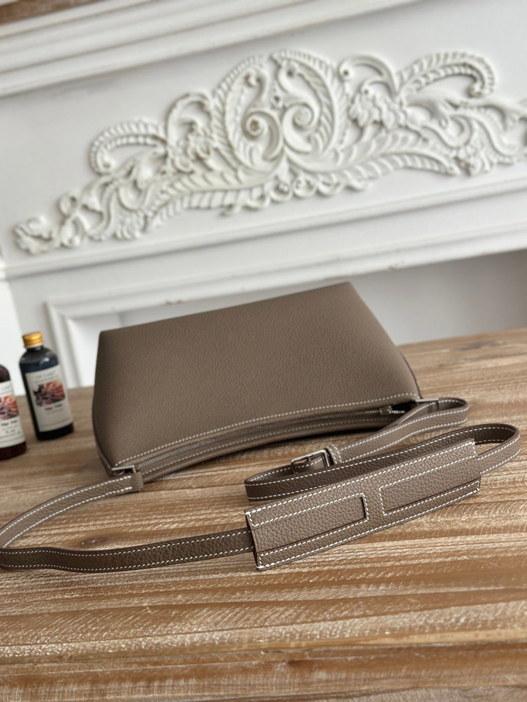 HM 25S BERLINGOT 24 CM IN TAUPE BROWN LAMBSKIN