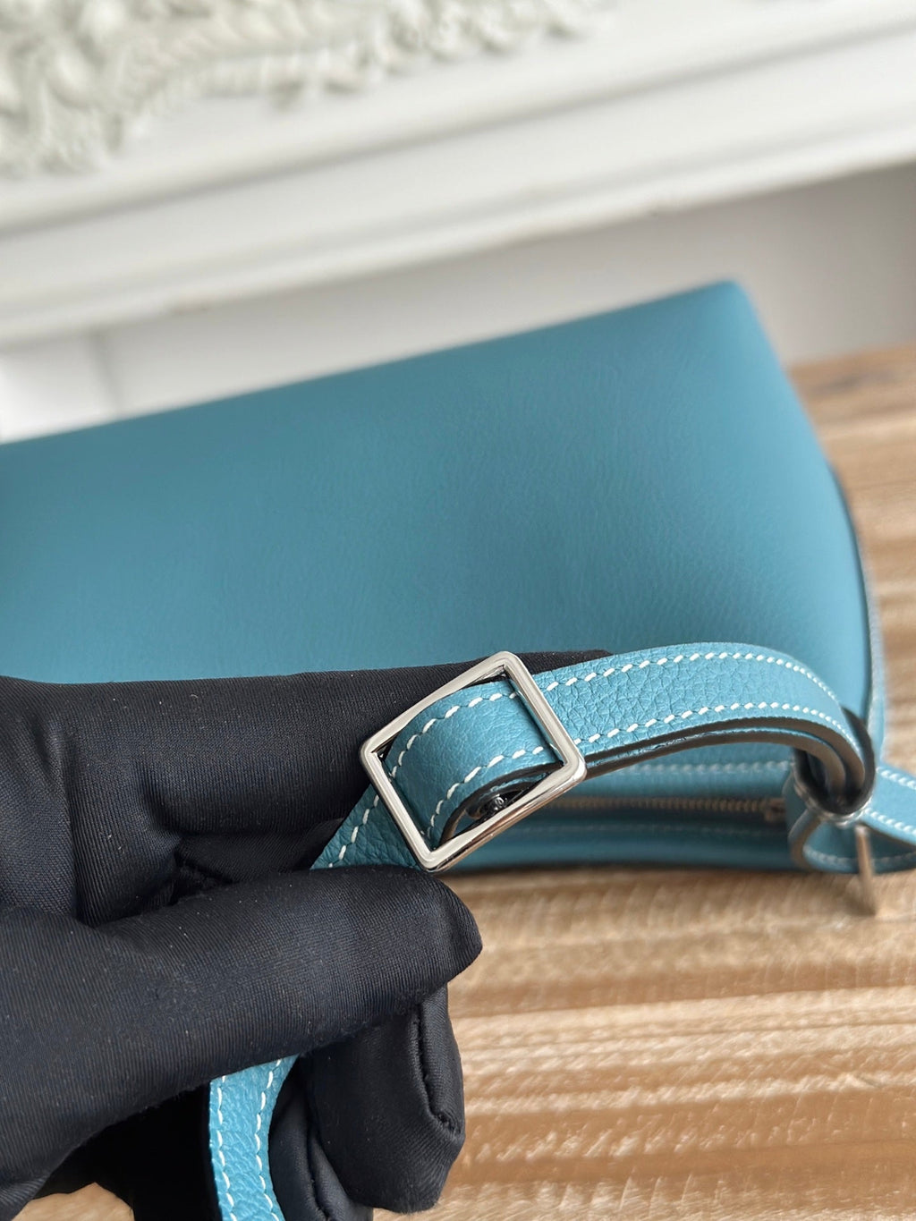 HM 25S BERLINGOT 24 CM IN TEAL BLUE LAMBSKIN