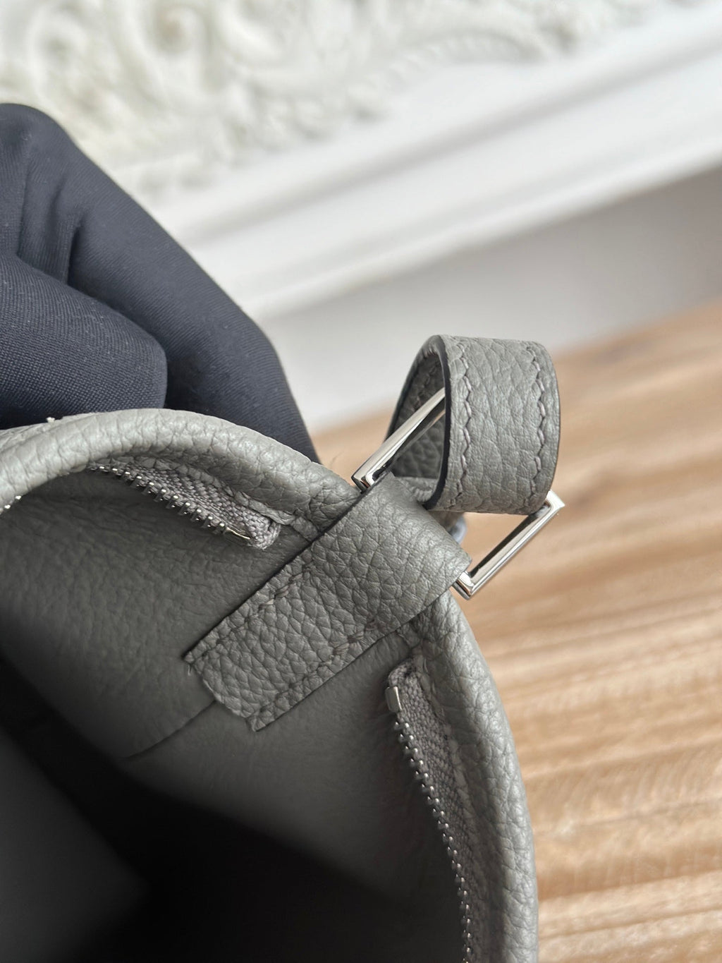 HM 25S BERLINGOT 24 CM IN DARK GRAY LAMBSKIN