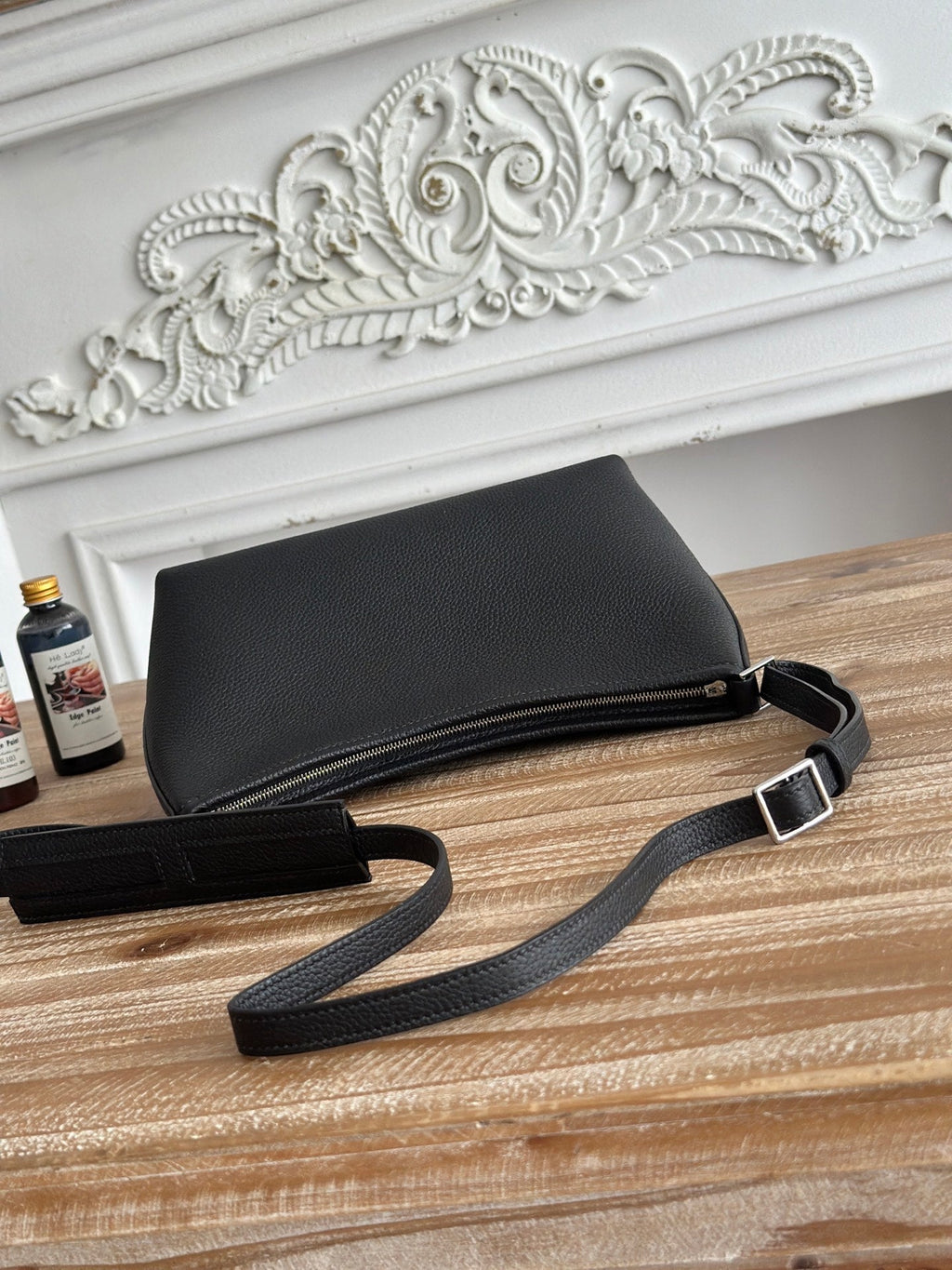 HM 25S BERLINGOT 24 CM IN BLACK LAMBSKIN
