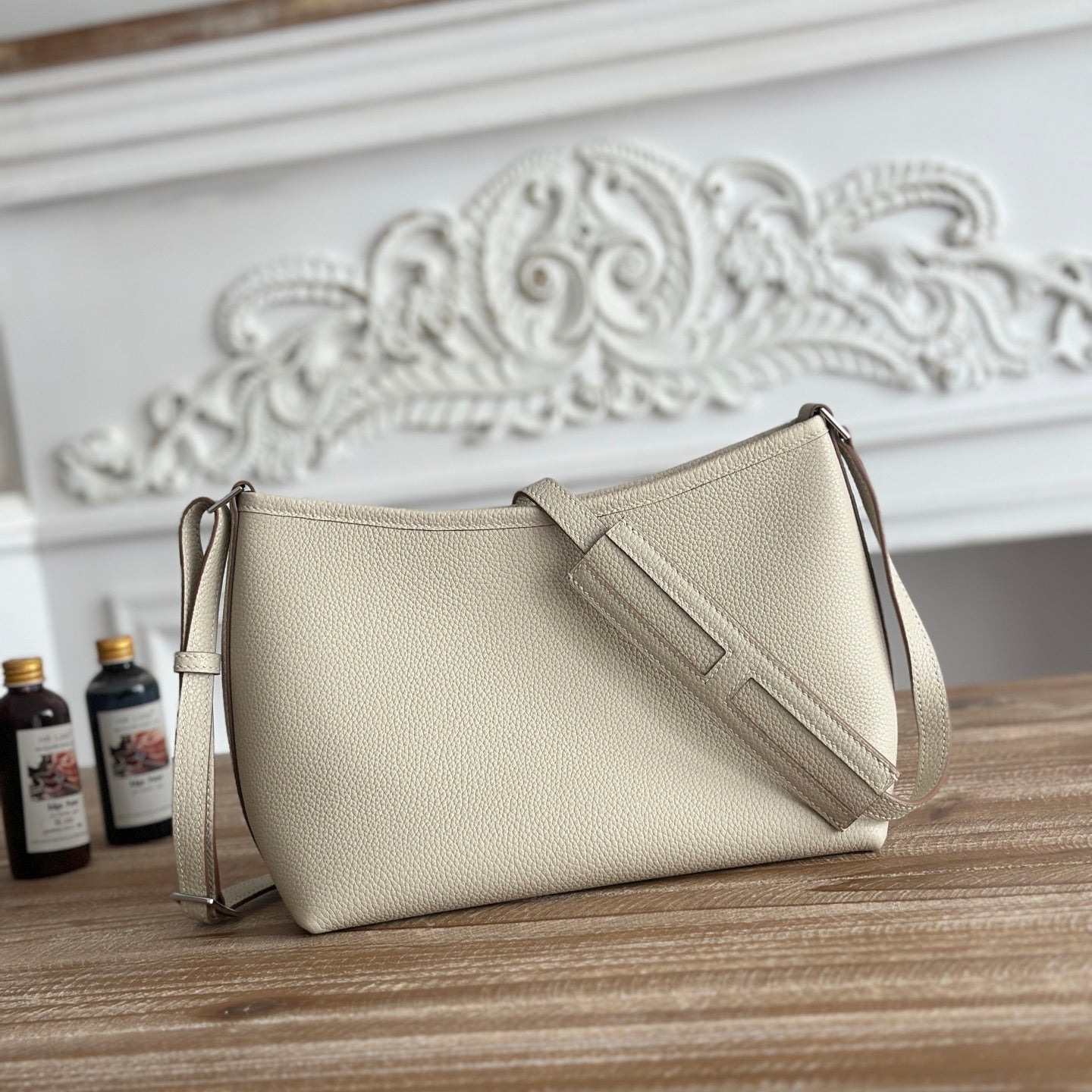 HM 25S BERLINGOT 24 CM IN CREAM WHITE LAMBSKIN