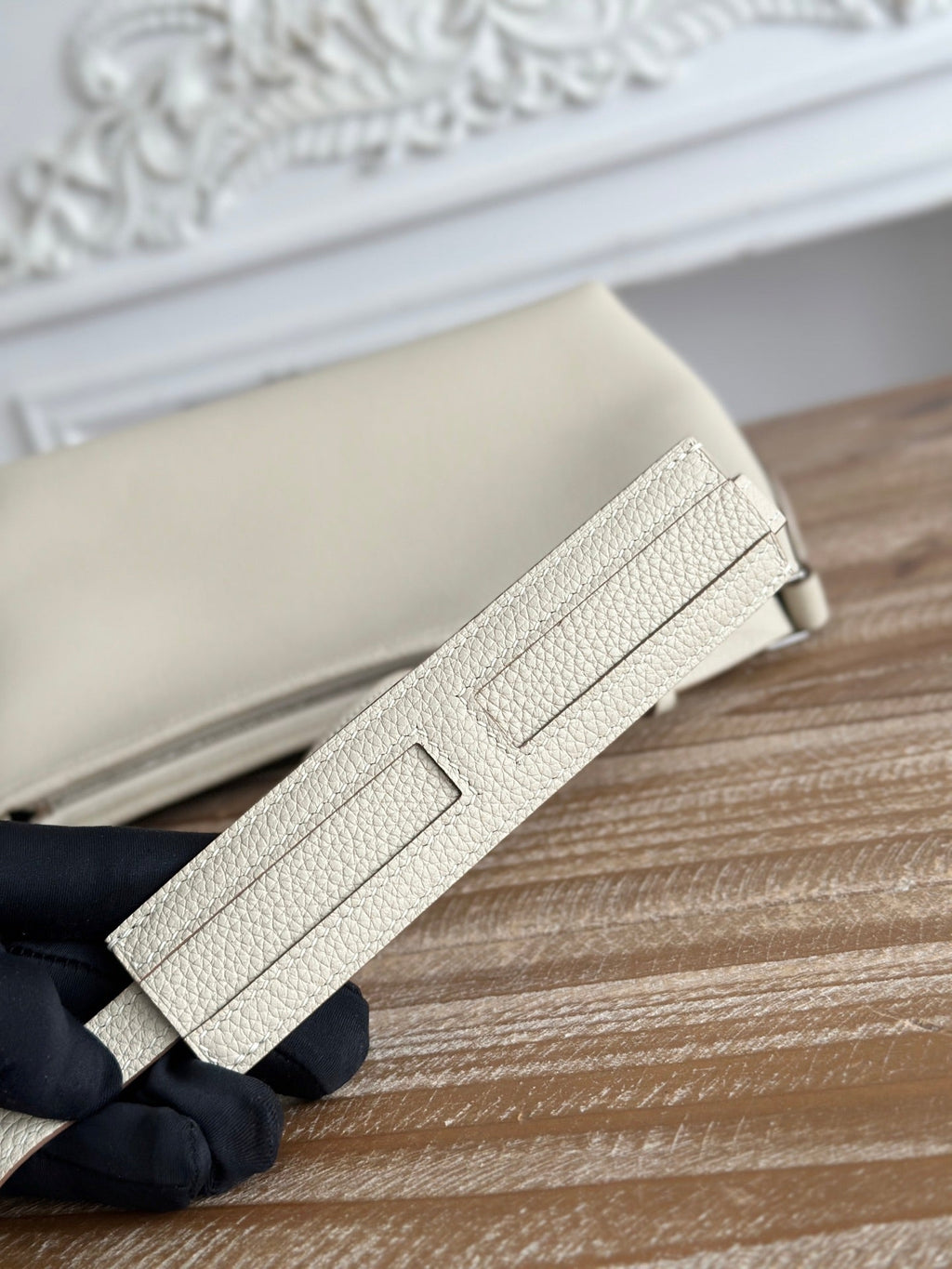 HM 25S BERLINGOT 24 CM IN CREAM WHITE LAMBSKIN